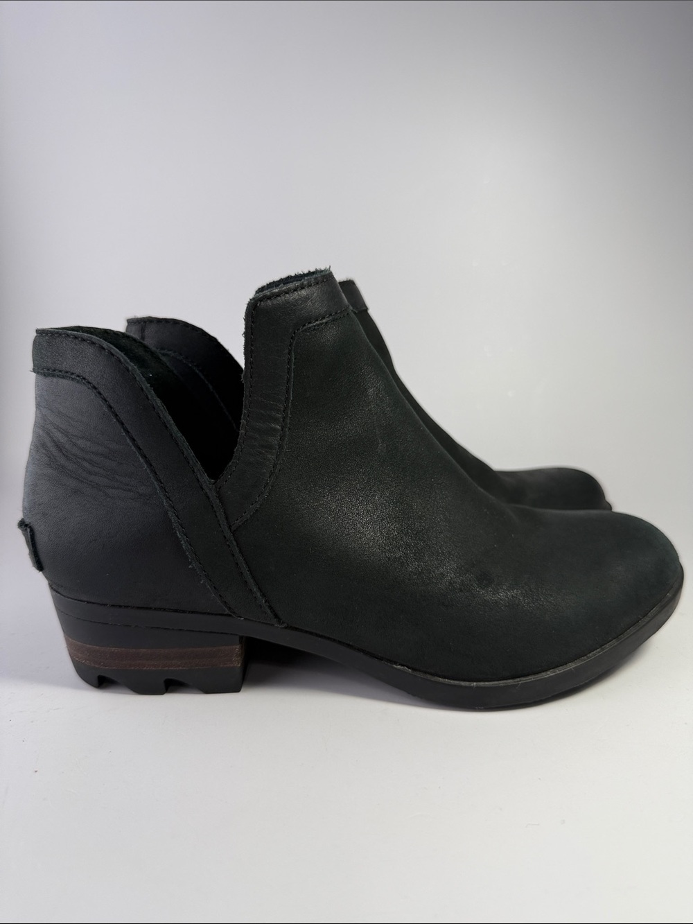 Sorel Black Leather Cutout Ankle Booties Chelsea Moto Boots Sz 7